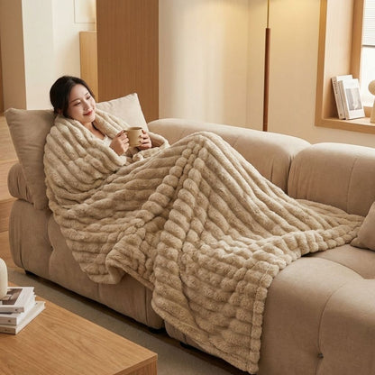 Thick Flannel Fleece Blanket – Soft Plush Sofa and Bed Blanket for All-Season Comfort