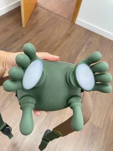 Wearable Neck & Shoulder Massager with Heat – Cordless Kneading Comfort Design